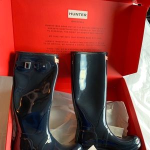 Hunter Womens Tall Rain Boot Size 9 - Navy Gloss